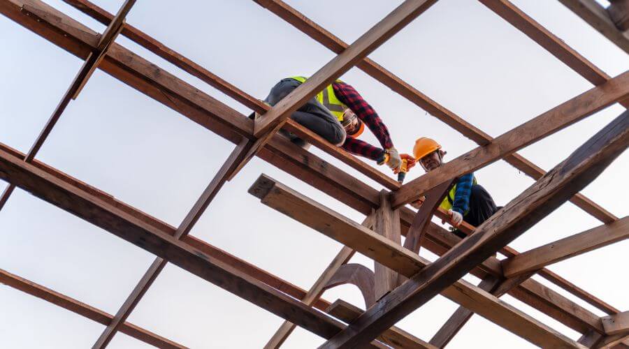 Professional gutter cleaning services in Iaeger, WV